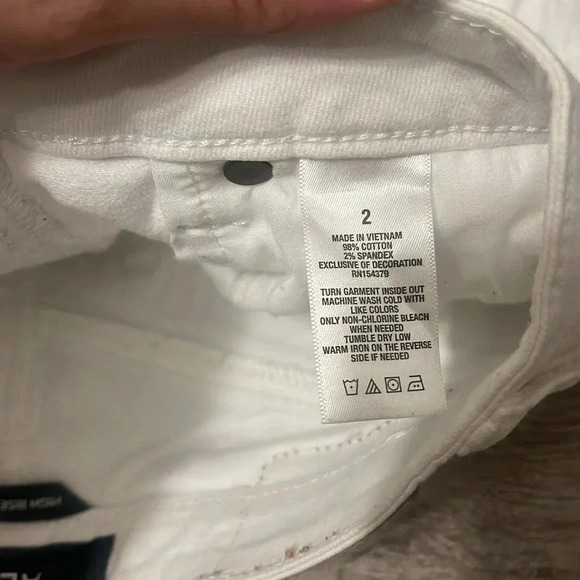 Aeropostale high rise shorty white denim distressed jeans size 2 - Picture 5 of 5